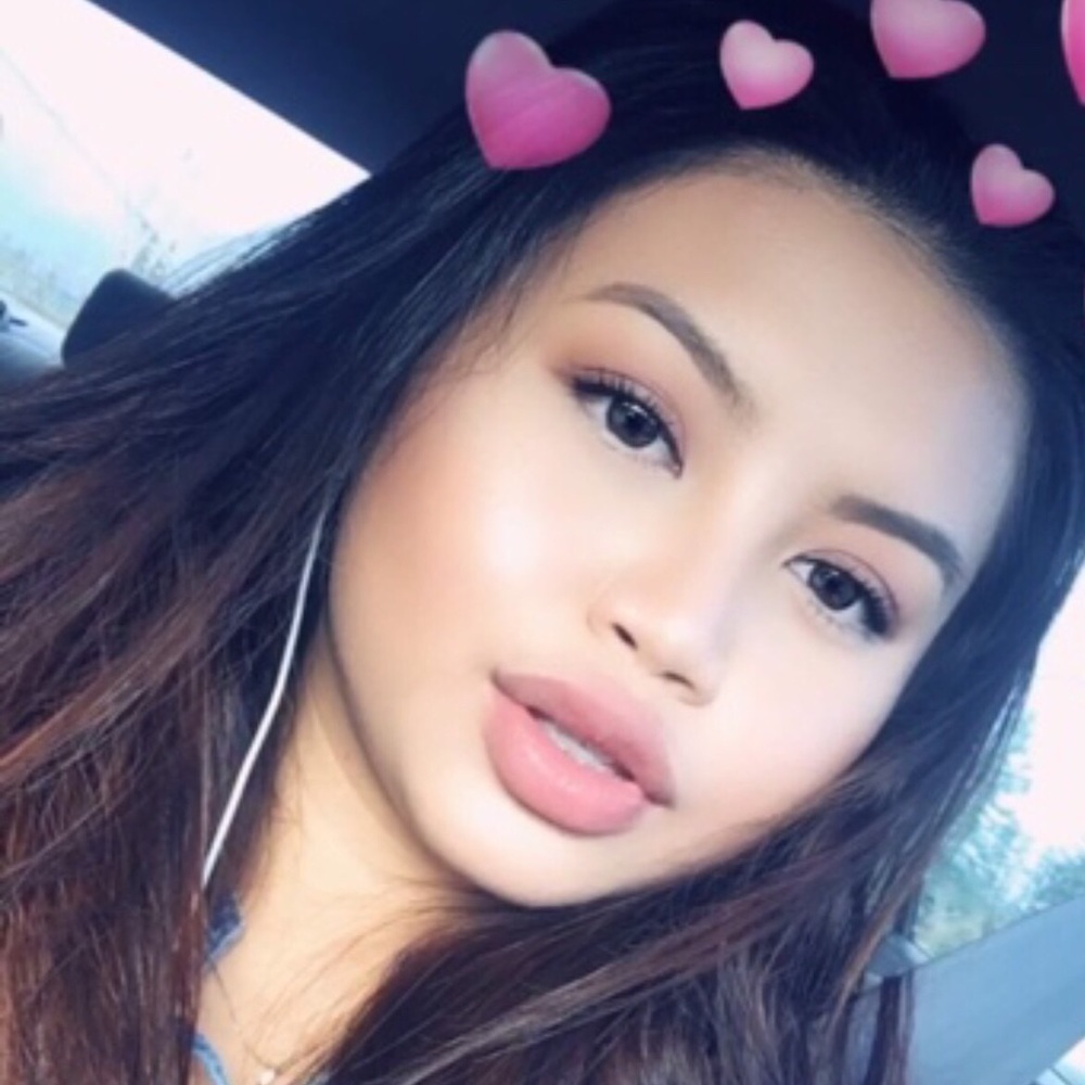 Meet your Posher, Alyana
